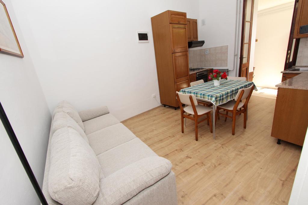 Apartment Riki Rovinj Extérieur photo