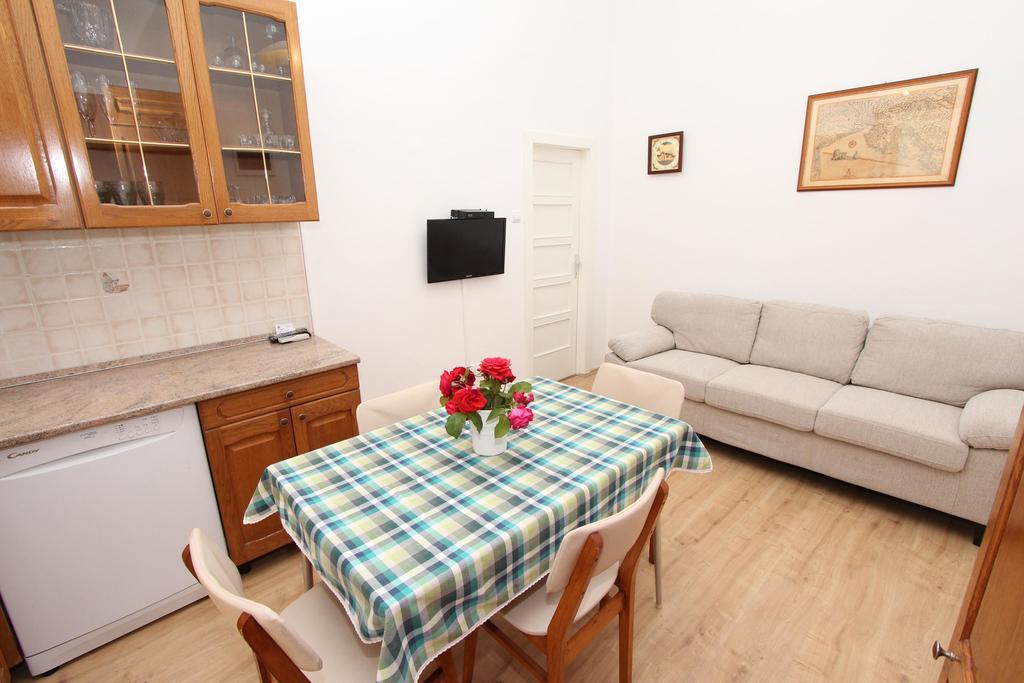 Apartment Riki Rovinj Extérieur photo